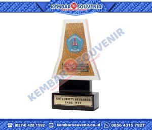Contoh Plakat Piala STKIP PGRI Pasuruan