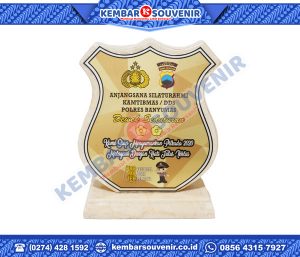 Contoh Trophy Akrilik Biro Investigasi Komisi Yudisial
