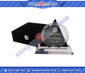 Contoh Piala Akrilik Institut Hindu Dharma Negeri Denpasar