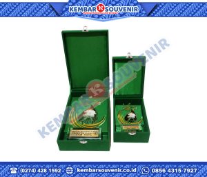 Kotak Plakat Akrilik Akademi Teknik Elektromedik Muhammadiyah Makassar