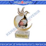 Contoh Piala Dari Akrilik DPRD Kabupaten Pesisir Barat