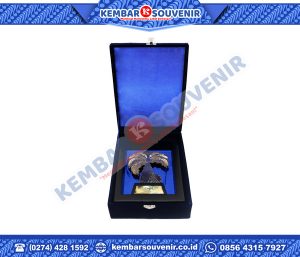 Contoh Piala Akrilik Kota Medan